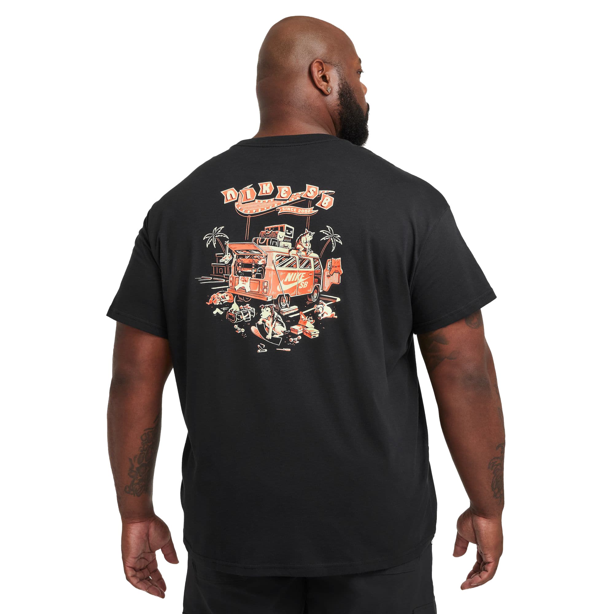 https://admin.plaze-shop.de/wp-content/uploads/2024/10/NikeSB_OC-Road-Dogs-Tee_black_plaze-skateshop_2.jpg