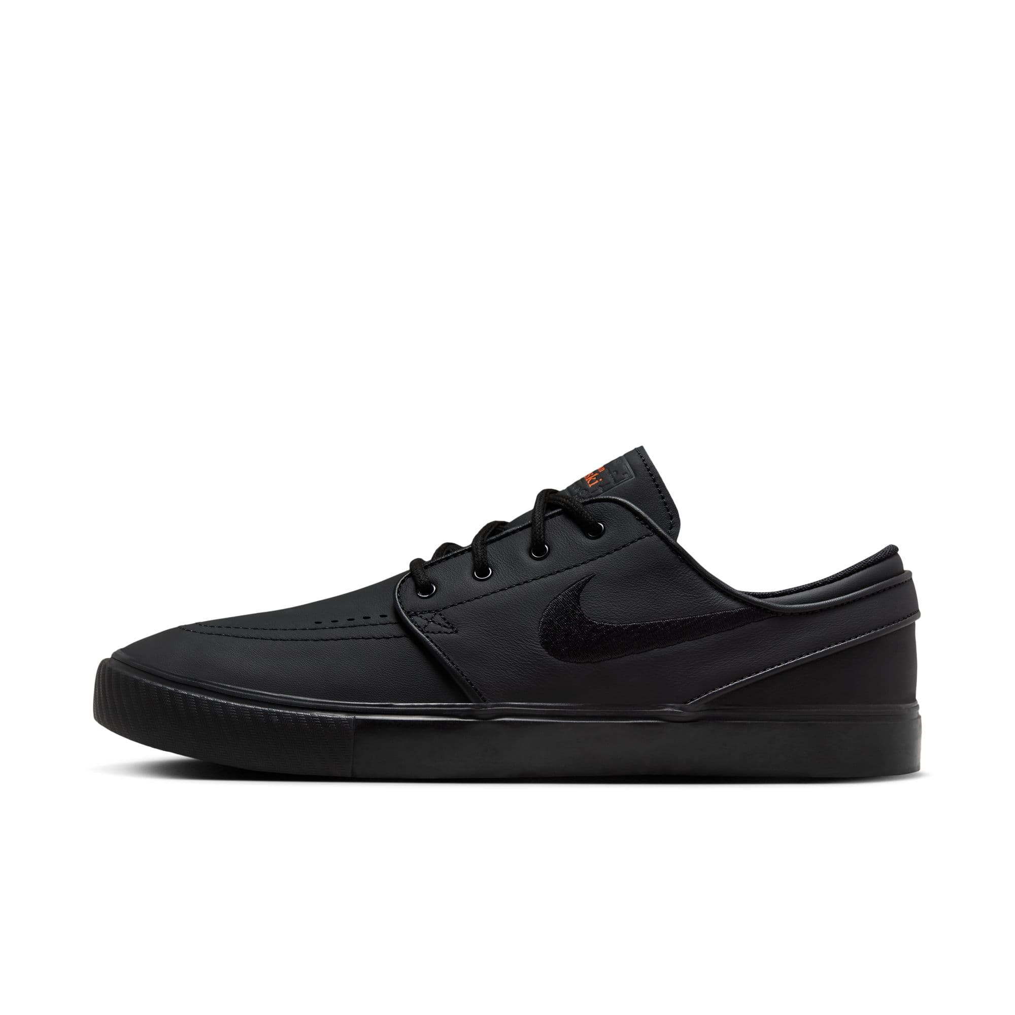 https://admin.plaze-shop.de/wp-content/uploads/2024/12/NikeSB_Janoski_ISO_FQ7621_001_plaze-shop_1-7.jpeg