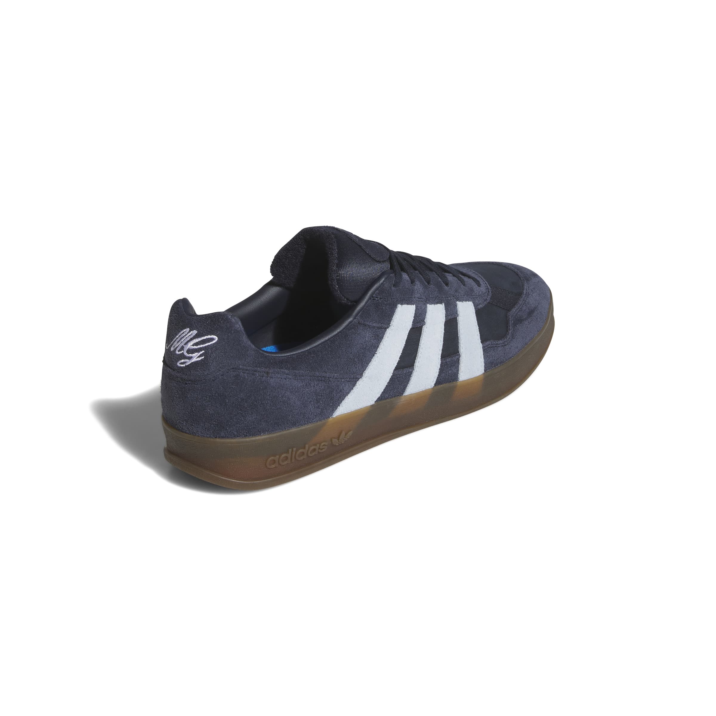 https://admin.plaze-shop.de/wp-content/uploads/2025/01/Adidas_Skateboarding_Aloha_Super_JH8137_plaze-shop_1-4.jpg