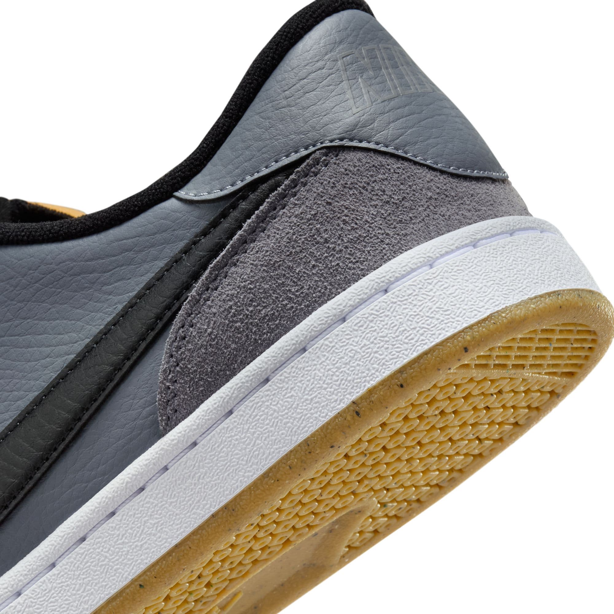 https://admin.plaze-shop.de/wp-content/uploads/2025/02/NikeSB_FC_Classic_909096_003_plaze-shop_1-4.jpeg