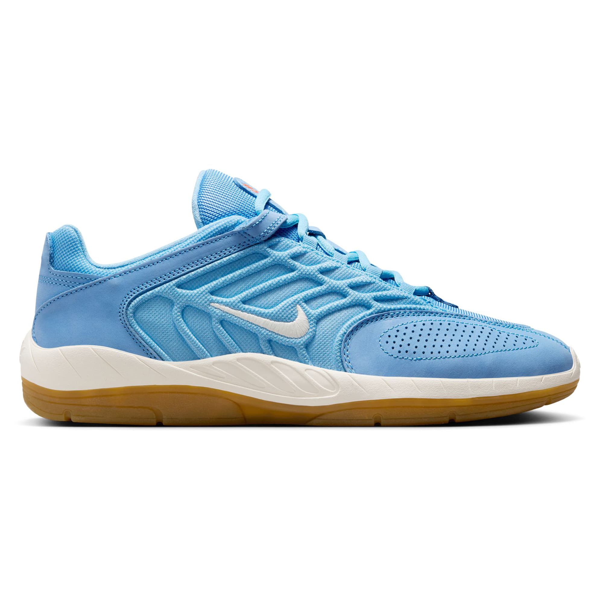 https://admin.plaze-shop.de/wp-content/uploads/2025/02/NikeSB_Vertebrae_HF7731-400_plaze-shop_1-1.jpeg
