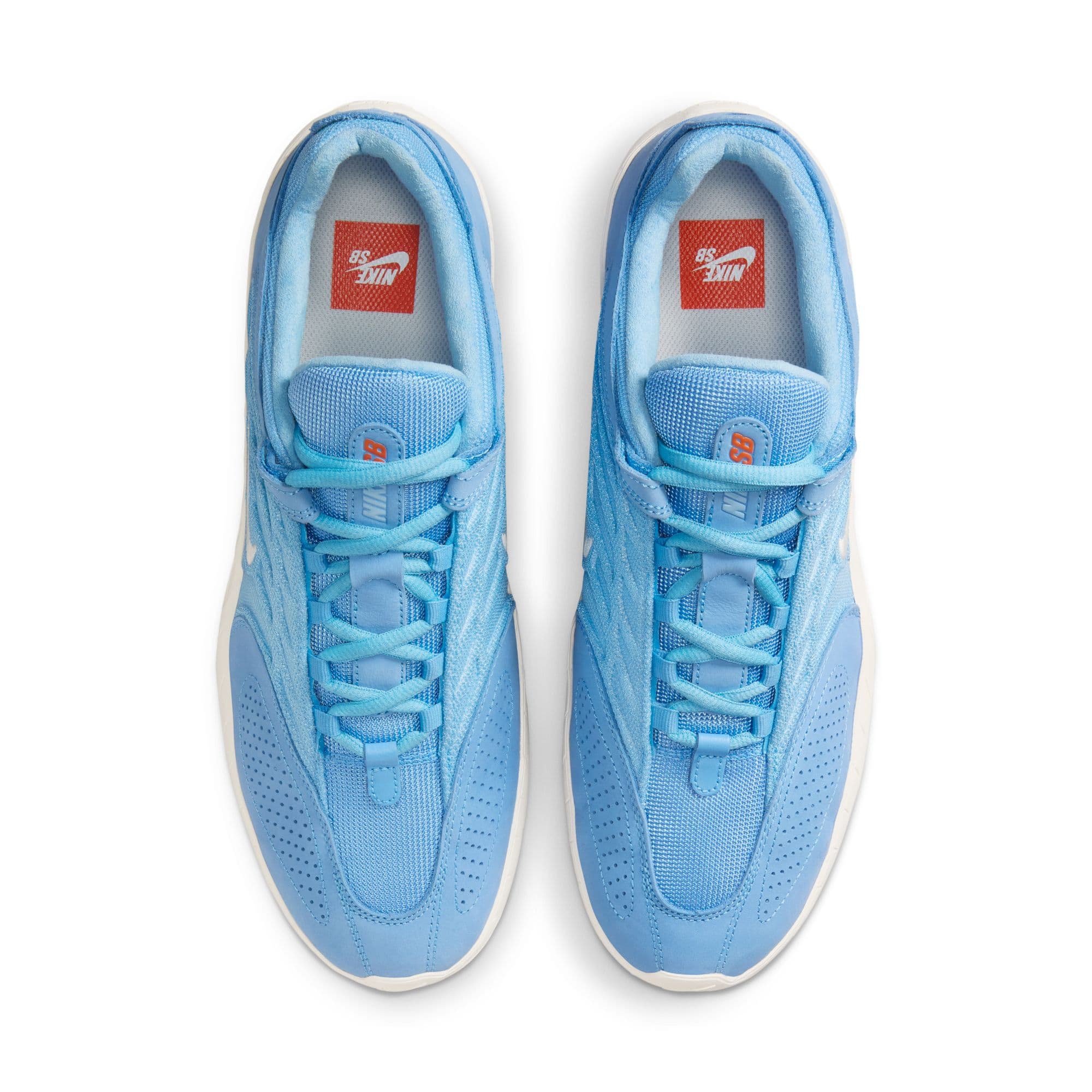 https://admin.plaze-shop.de/wp-content/uploads/2025/02/NikeSB_Vertebrae_HF7731-400_plaze-shop_1-8.jpeg