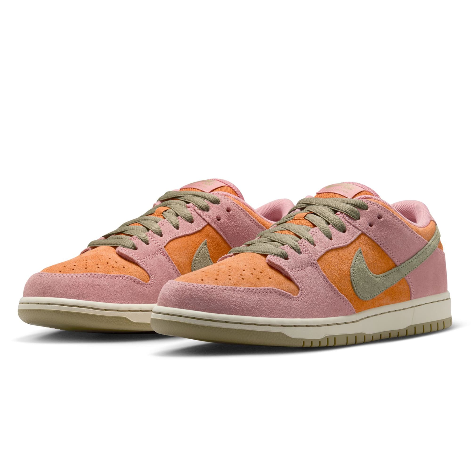 https://admin.plaze-shop.de/wp-content/uploads/2025/04/HJ4135-600_NikeSB_DunkLowPro_redstardust_plaze-skateshop_3.jpg