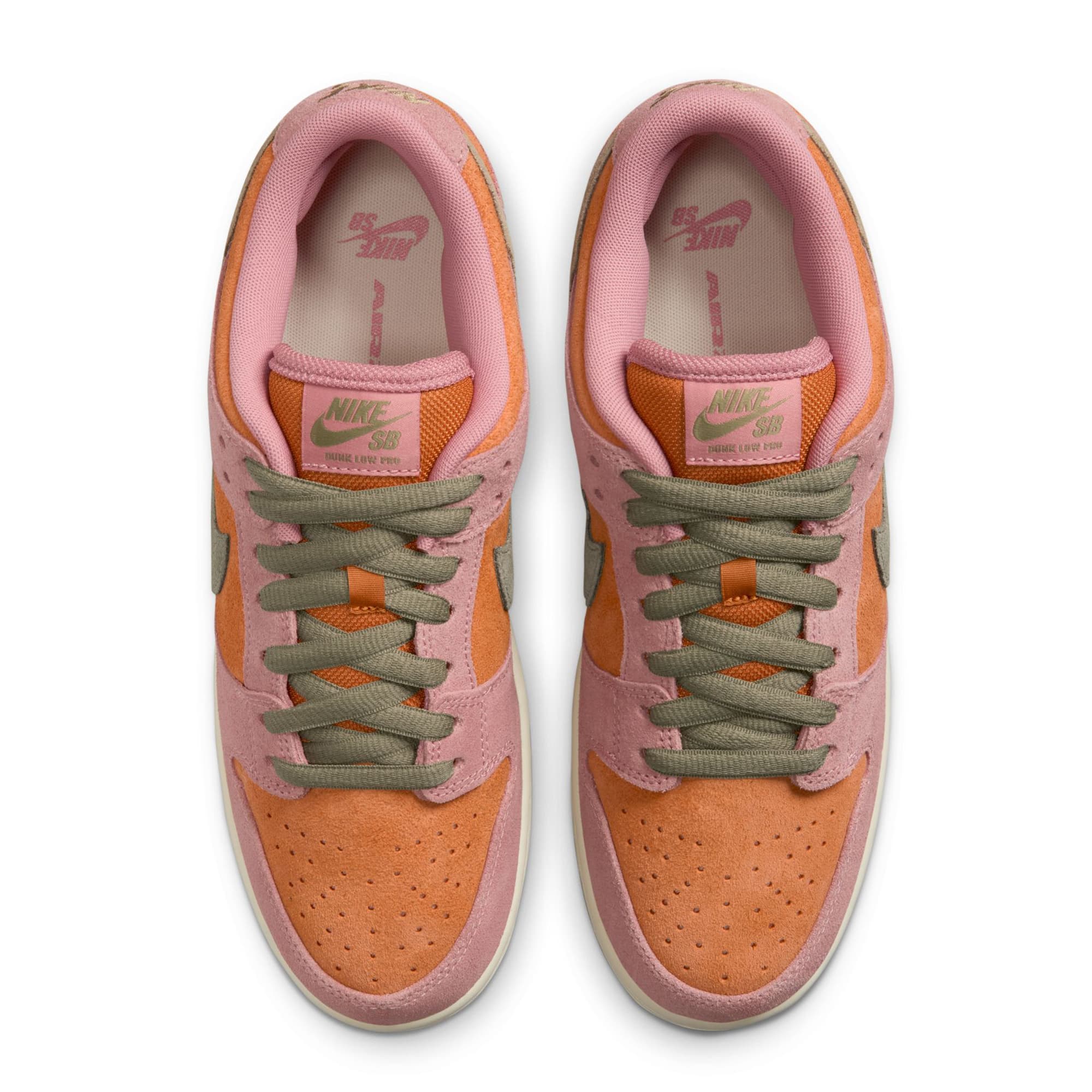https://admin.plaze-shop.de/wp-content/uploads/2025/04/HJ4135-600_NikeSB_DunkLowPro_redstardust_plaze-skateshop_5.jpg