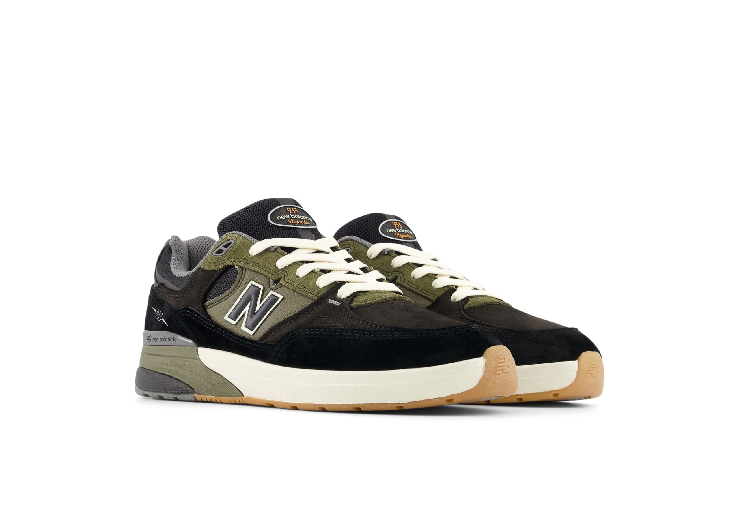 https://admin.plaze-shop.de/wp-content/uploads/2025/05/NewBalance_Numeric_NM933BST_plaze-shop_1-2_03-scaled.jpg