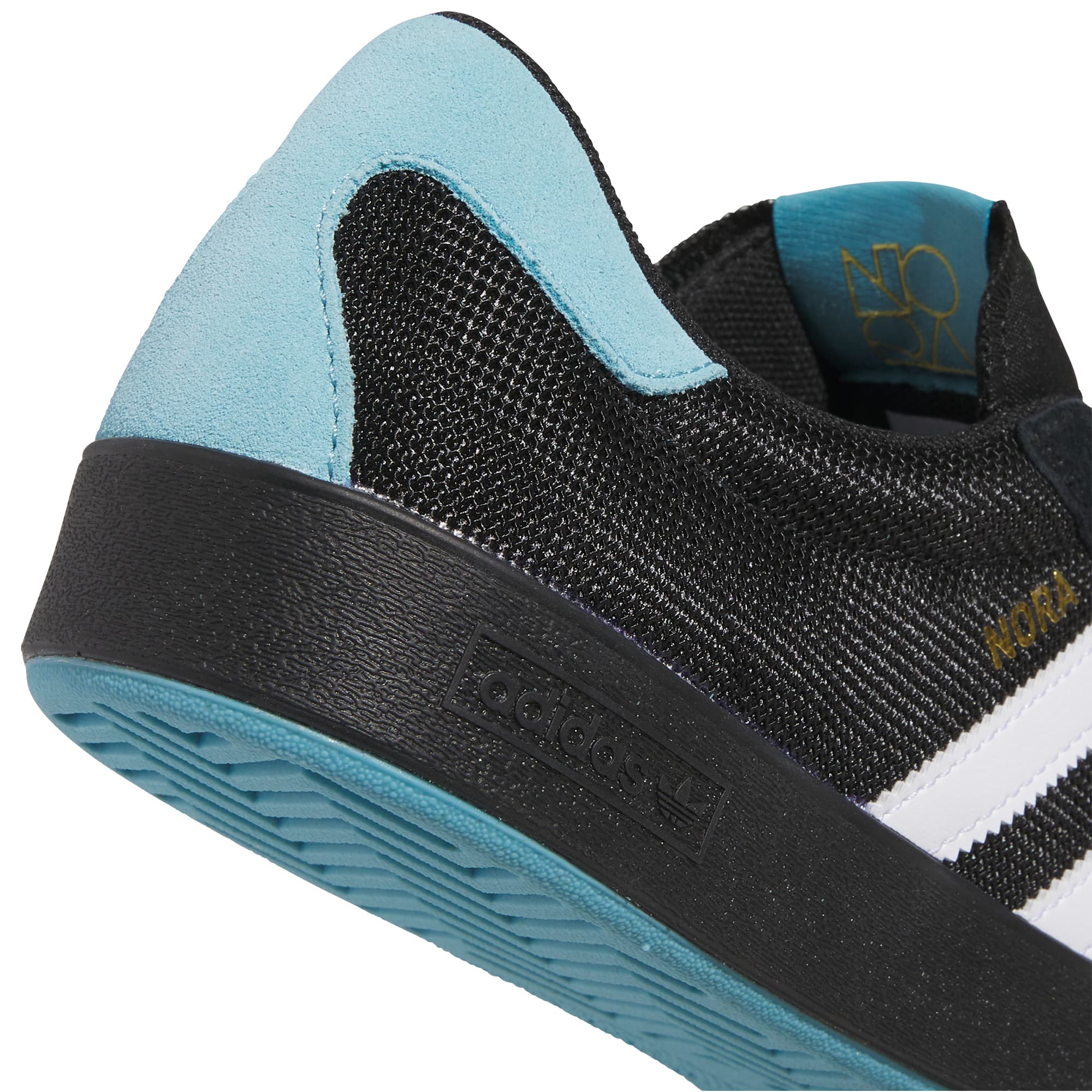 https://admin.plaze-shop.de/wp-content/uploads/2025/06/Adidas_Skateboarding_Nora_cblackftwwht-JP8588_1-6.jpg