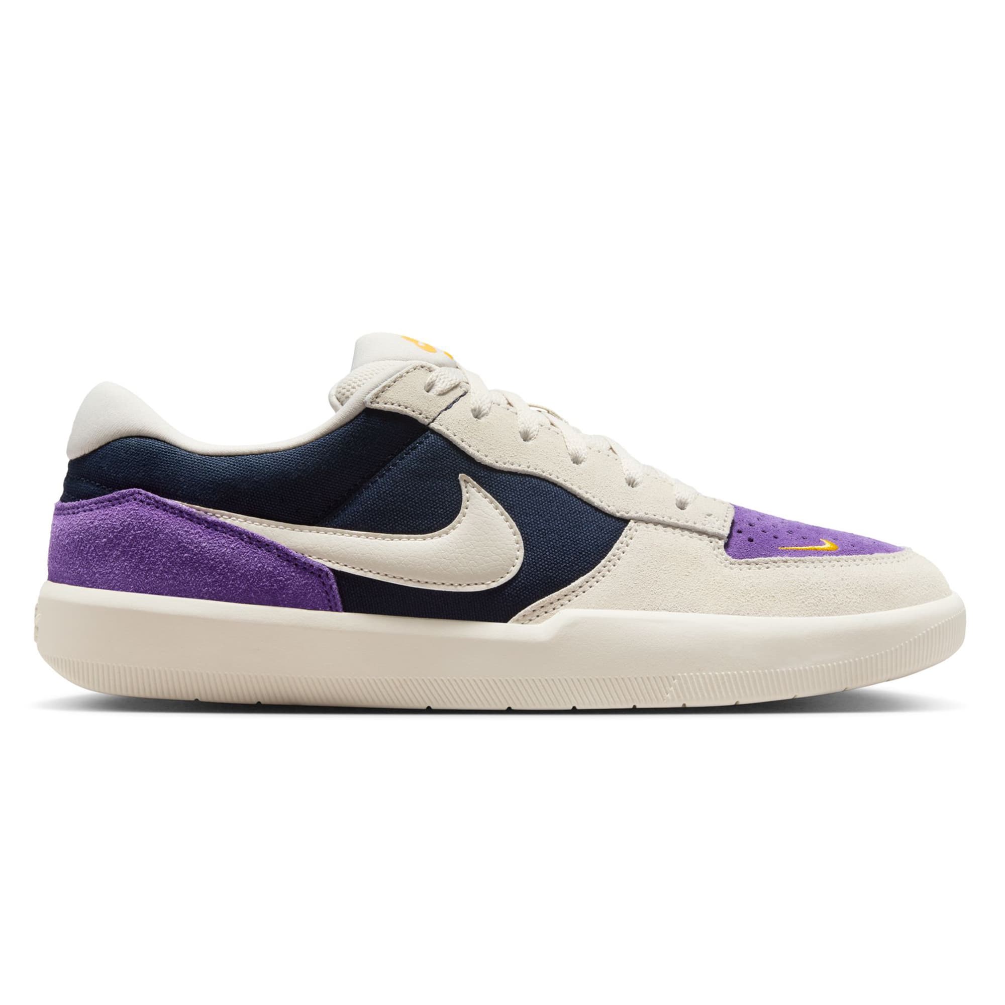 https://admin.plaze-shop.de/wp-content/uploads/2025/07/Nike-SB_Force-58_white-purple_DV5477-403_1-1.jpeg