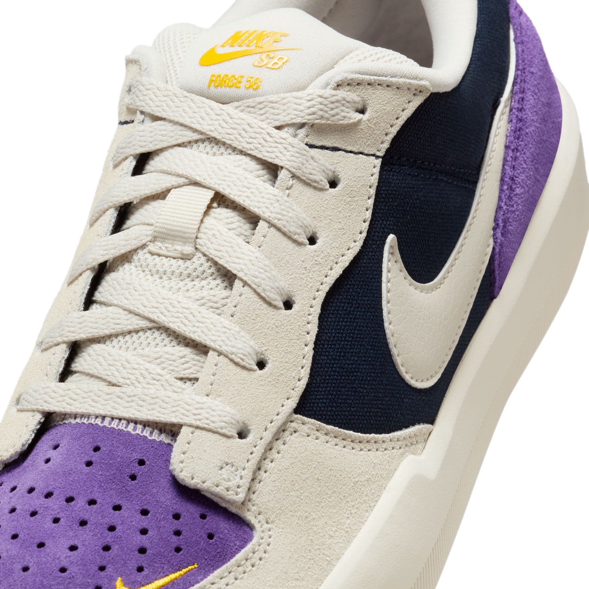https://admin.plaze-shop.de/wp-content/uploads/2025/07/Nike-SB_Force-58_white-purple_DV5477-403_1-3.jpeg