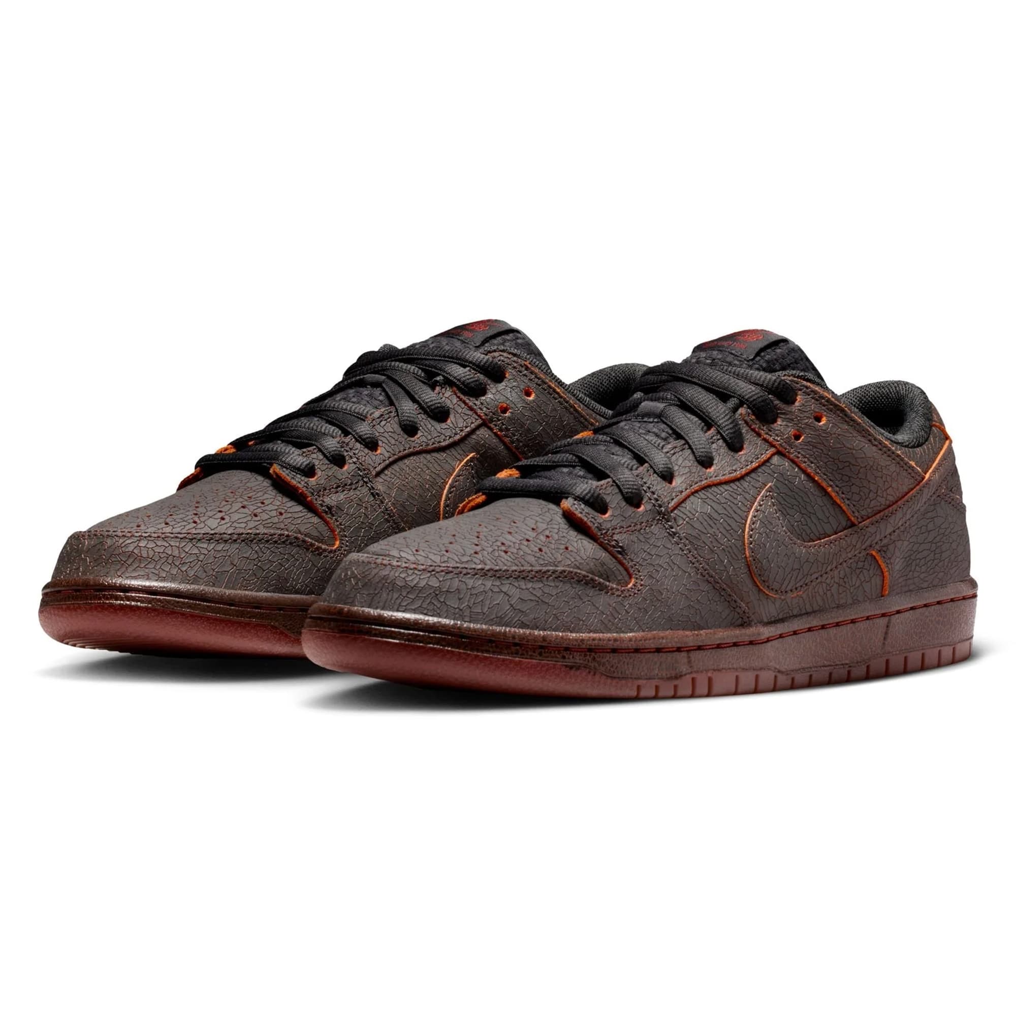 https://admin.plaze-shop.de/wp-content/uploads/2025/12/nike_sb_dunk_low_brown_HV1668-001_plaze-skateshop-2.jpg