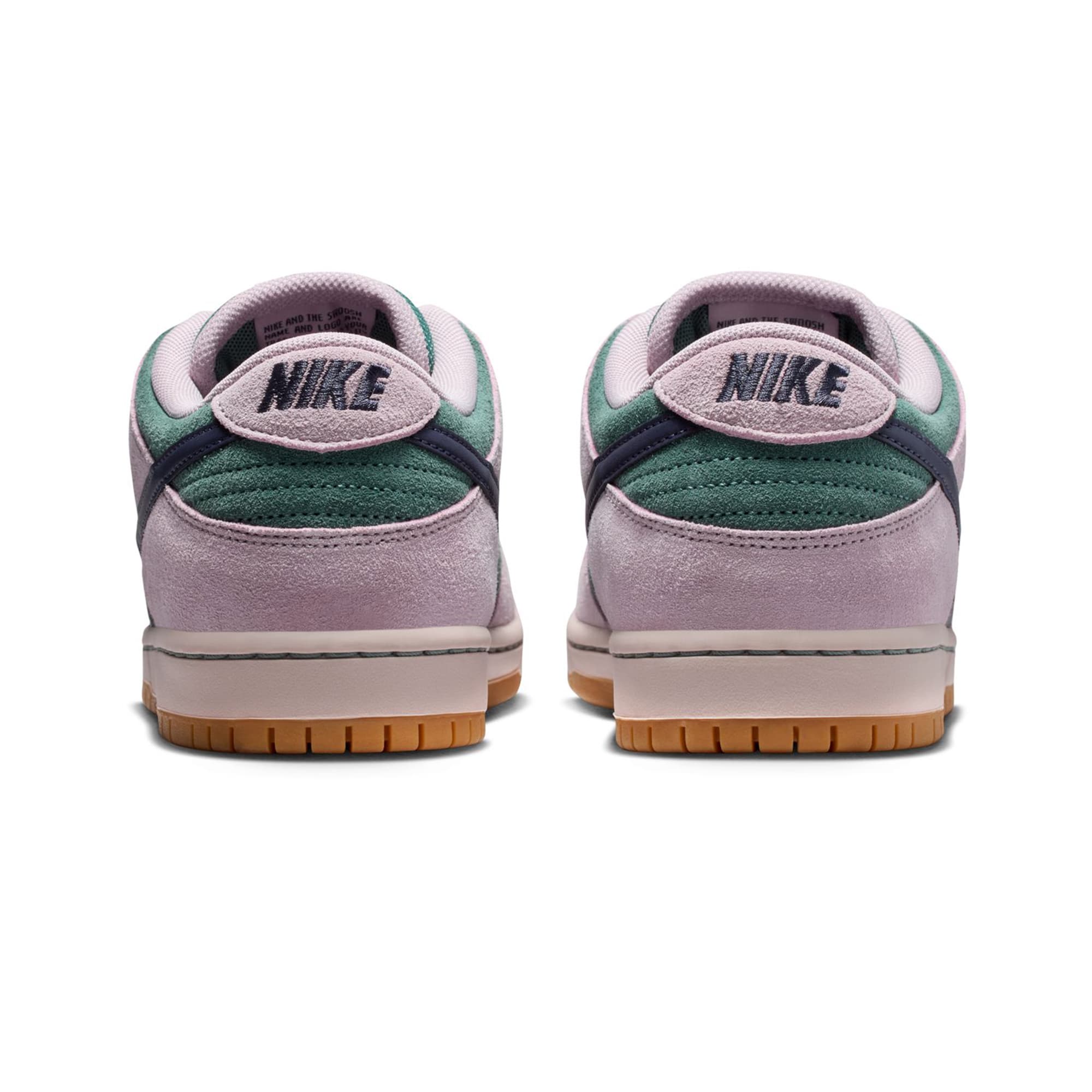 https://admin.plaze-shop.de/wp-content/uploads/2026/03/nike_sb_dunk_Mineral-slat_dark-raisin_HQ1625-300_plaze-skateshop-4.jpg