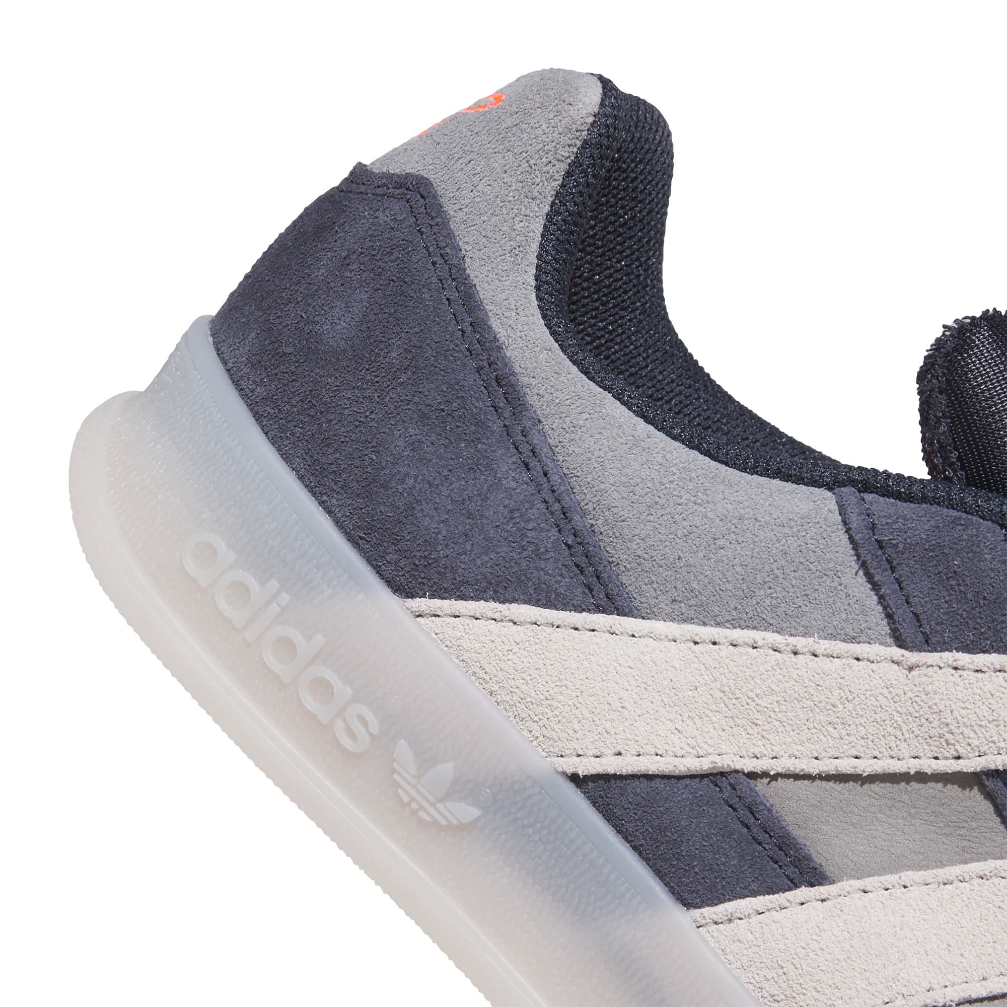 https://admin.plaze-shop.de/wp-content/uploads/2026/07/adidas_aloha_grey_blue_KJ0280_plaze-skateshop7.jpg