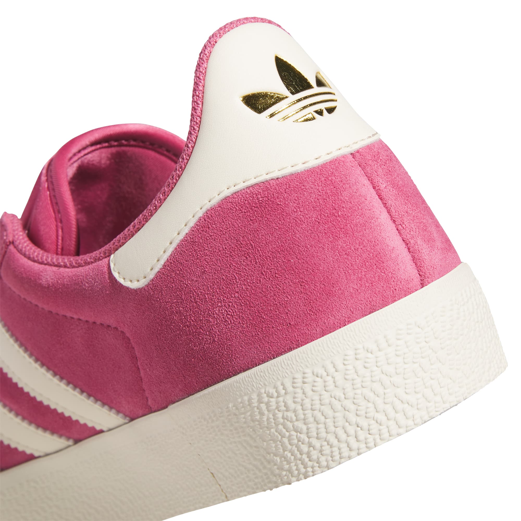 https://admin.plaze-shop.de/wp-content/uploads/2026/07/adidas_gazelle_pink_KJ0272_plaze-skateshop8.jpg