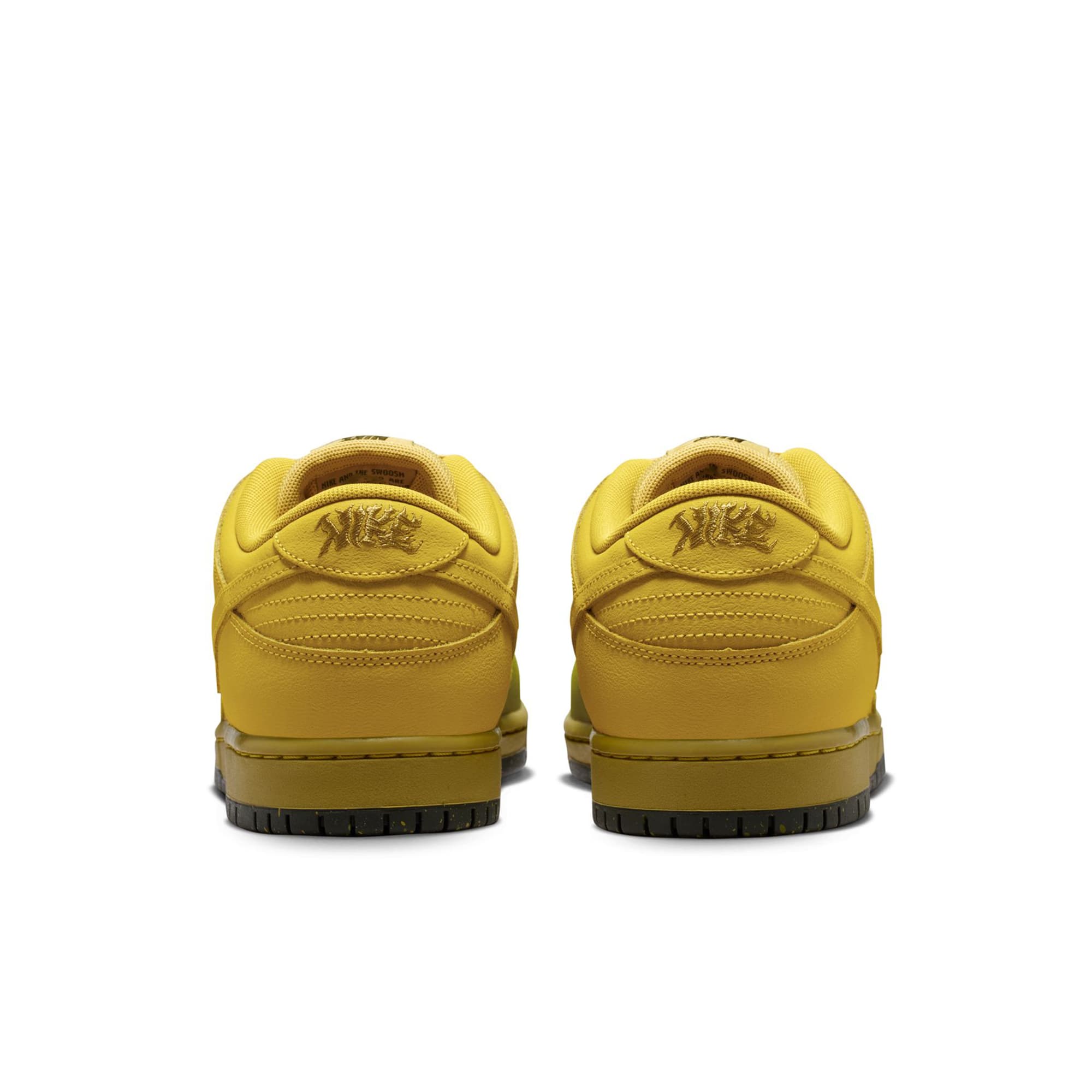 https://admin.plaze-shop.de/wp-content/uploads/2026/07/nike_sb_dunk_low_pro_safran_IO0427-300_plaze-skateshop3.jpg