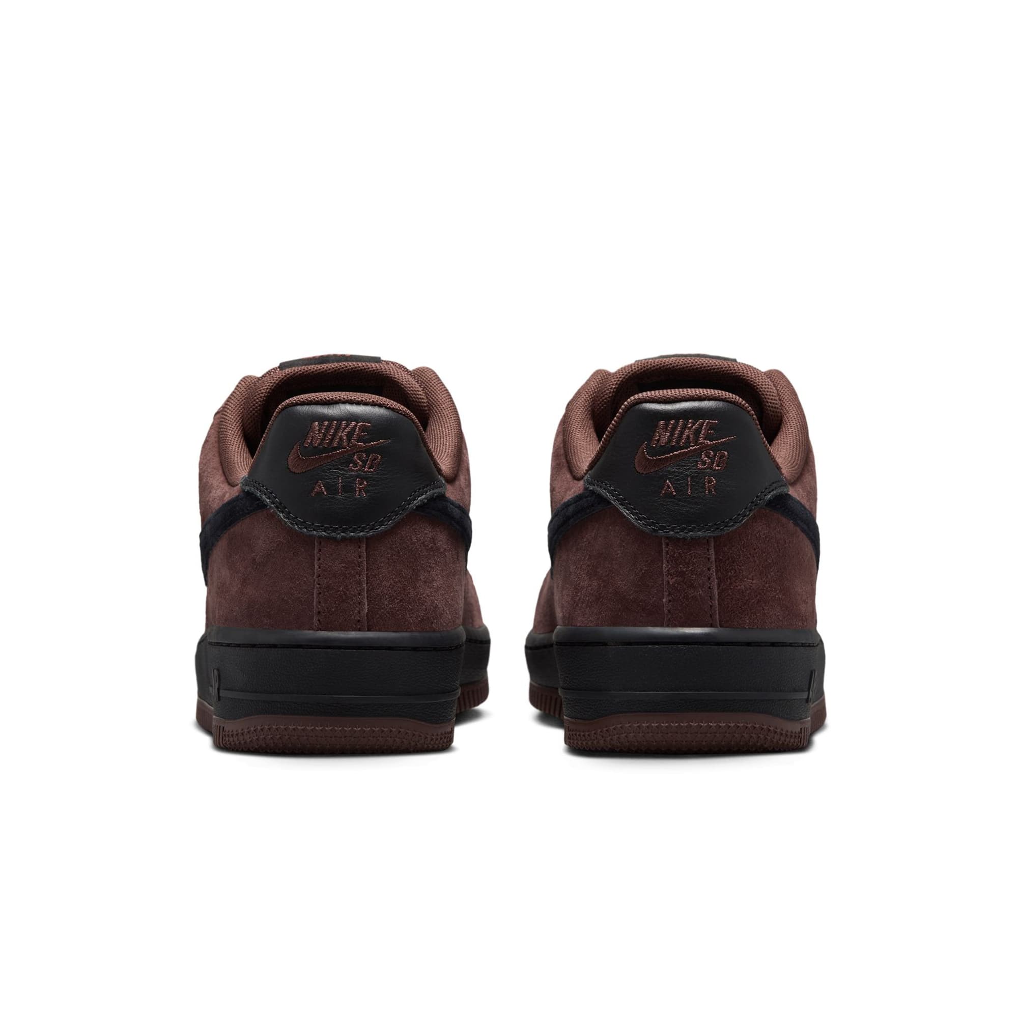 https://admin.plaze-shop.de/wp-content/uploads/2026/08/nike_sb_air_force_1_brown_black_HM8517_201_plaze-skateshop3.jpg
