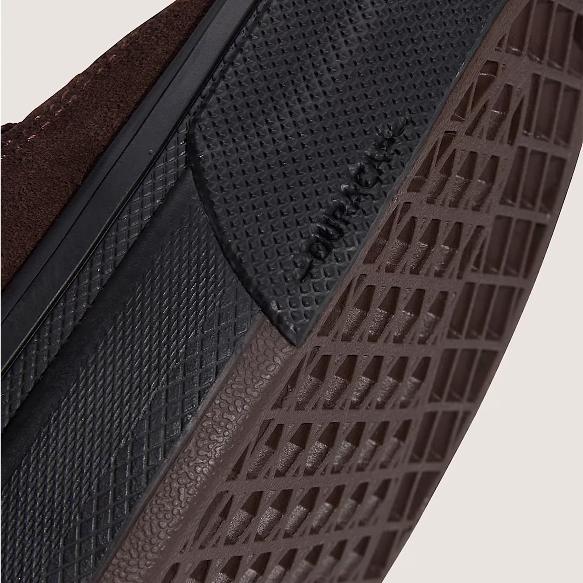 https://admin.plaze-shop.de/wp-content/uploads/2026/08/vans_skate_half_cap_wafflecup_brown-plaze-skateshop6.jpg