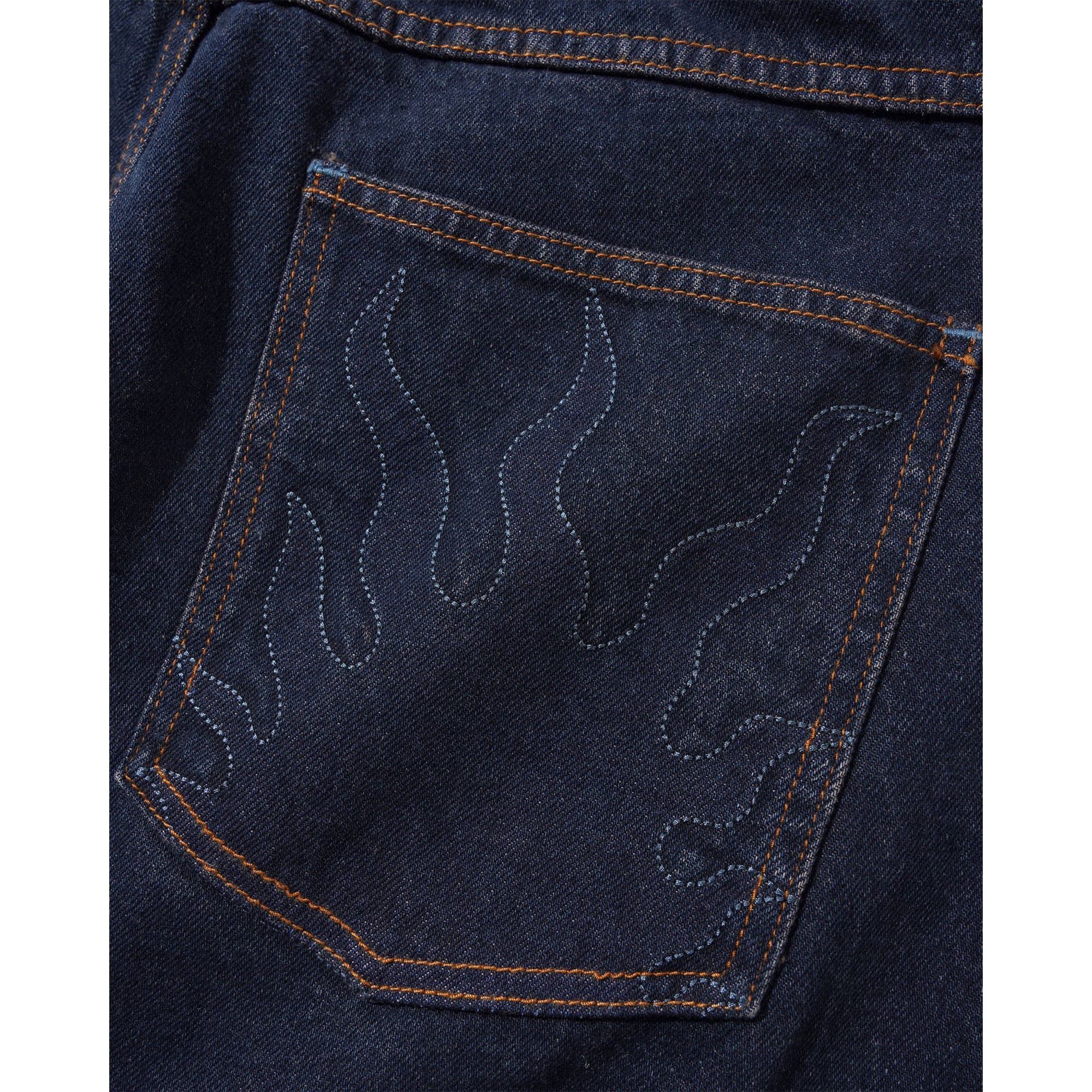 https://admin.plaze-shop.de/wp-content/uploads/2026/09/buttergoods_solar_fade_denim_jeans_tinted_dark_indigo_plaze-skateshop4.jpg
