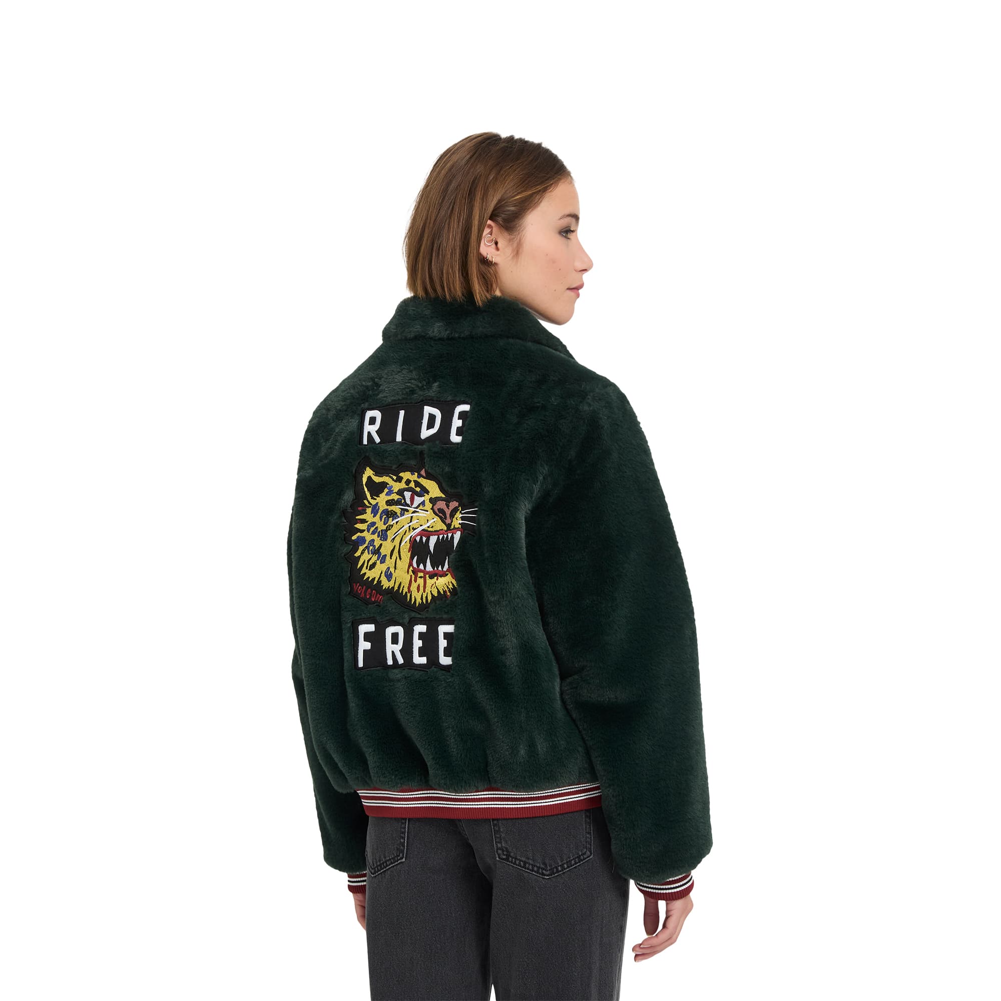 https://admin.plaze-shop.de/wp-content/uploads/2026/09/volcpm_fa_ozzy_jacket_sob_plaze-skateshop1.jpg